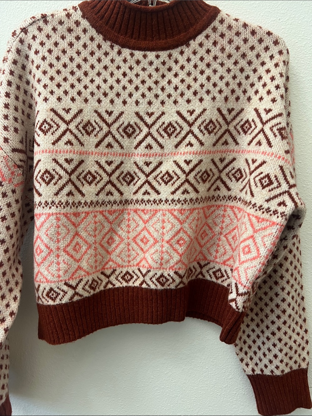 Cropped Fair Isle Pattern Sweater - Cream, Rust & Coral